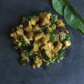 Curry aubergines épinards au sésame toasté