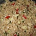 Salade de quinoa avec amandes, feta et légumes[...]