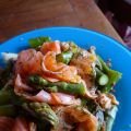 salade d'asperges croustillante au saumon mariné