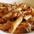 Penne au thon, sauce crémeuse à l'aubergine