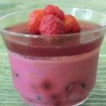 Verrine aux fruits rouges et à la gelée de[...]