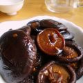 Shiitaké mijoté à la sauce de soja 卤香菇 lǔ[...]