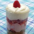 Dessert mousse mascarpone framboise et fraises