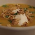 Soupe de potiron, quenelle de crème, noix et[...]