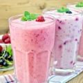 Smoothie aux fruits rouges