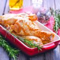 Cuisses de poulet farcies à la vapeur de romarin