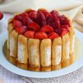 Charlotte aux fraises facile et rapide, Recette[...]