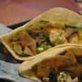 Pochette à la salade de poulet et mangue,[...]