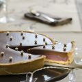 Tarte duo ganache cassis et ganache chocolat au[...]