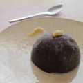 dôme au chocolat, mousse au chocolat et coeur[...]