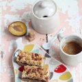 Barres gourmandes aux prunes et crumble aux[...]