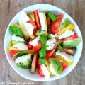 Salade de tomates multicolores avec de la[...]