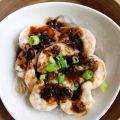 Crevettes vapeur sur lit de vermicelles 蒜蓉粉丝蒸虾[...]