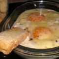 Huevos cocotte al queso Brie/ Oeufs cocotte au[...]