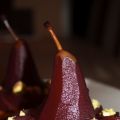 Poire ivre sur biscuit à la pistache