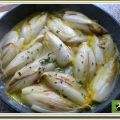 Endives braisées, parfumées au jus d'orange et[...]