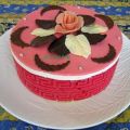 Gâteau d'anniversaire aux mousses de fraise et[...]