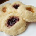 Galettes à la crème sure et confiture