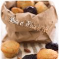 Minis gâteaux aux pruneaux et noix de pécan.