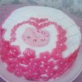 Gâteau Hello Kitty fourré aux fraises et à la[...]