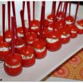Tomates cerises au fromages et aux herbes[...]