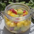 Salade de fruits de pique-nique en bocaux