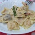ravioles au bacon et aux pruneaux