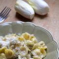 Orecchiette aux endives et pesto