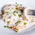 Poulet à la crème fraîche, moutarde et herbes[...]