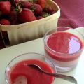 Mousse de fraise et son coulis