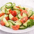 Salade printanière aux lardons et croûtons