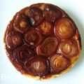 Tarte tatin aux oignons rouges