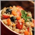 Salade de quinoa et de légumes (sans gluten),[...]