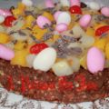 Bolo de salame com salada de frutas