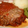 Pain de viande aux légumes en sauce tomate