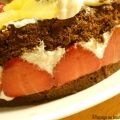 Fraisier chocolaté au thym - Daring Bakers