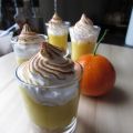 Verrines façon tarte à la clémentine meringuée.