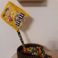 Gravity cake M&M's