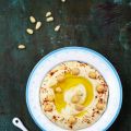 Houmous ou hummus, crème de pois chiches au[...]