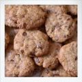 Du thé et des cookies.