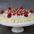 Pavlova aux trois chocolats et framboises