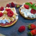 Tartelettes meringuées, compotée de fraises,[...]