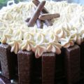 Mi-cuit géant au chocolat au lait et crème[...]