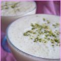 Lassi onctueux au yaourt et au lait ( boisson[...]