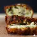 Cake poires, noix & roquefort