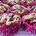 Muffins aux fruits rouges et pralines roses