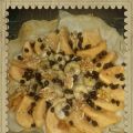 Tarte-brick aux pommes et banane accompagnées[...]