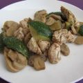 Wok dinde, courgettes, champignons de Paris et[...]