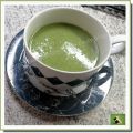 Soupe, au céleri branche, pomme de terre, ail,[...]