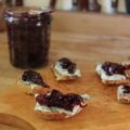 Chutney de chou rouge et petits toasts